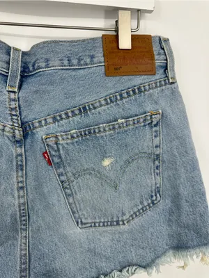 Levi's 501 Distressed Button Fly High Waisted Denim Shorts Size 31 Boho thumbnail 5