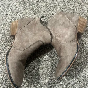 Madden Girl tan Booties - Brownie size 10M thumbnail 5