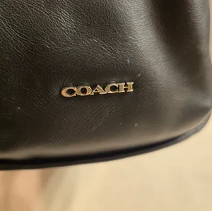 Coach Leather Women's Tote Bag thumbnail 5