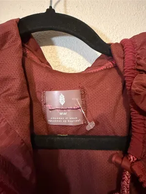 Free people movement happy camper pullover jacket burgundy medium $148 *read* thumbnail 7