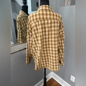 Pol x Anthropologie Yellow Plaid Flannel Size Medium. thumbnail 4