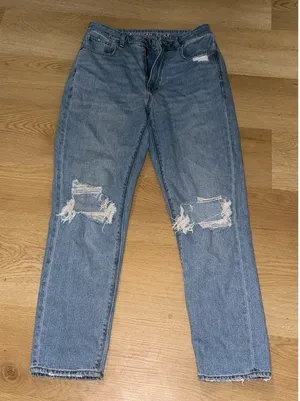 American eagle high rise mom jeans thumbnail 1