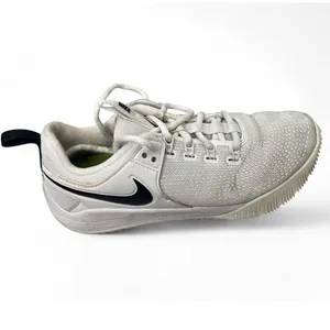 Nike | 6 | Women's Zoom HyperAce 2 Volleyball Shoe White/Black Sneakers Tennis thumbnail 3