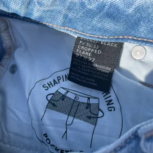 Buckle Light Blue Cropped Ankle Jeans thumbnail 6
