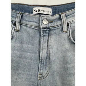 ZARA Straight leg High Rise Distressed Jeans Womens Size 8 Light Wash Boho Denim thumbnail 4