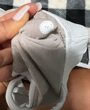 Lululemon Sports Bra Size 2 thumbnail 4