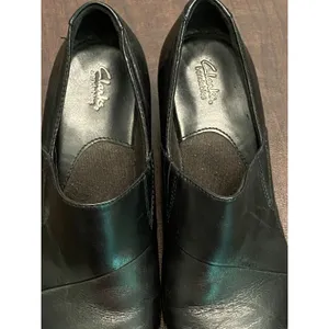 Clarks Bendables‎ Black Leather 2 Inch Heeled Loafer Size 7.5M Career Comfort thumbnail 3