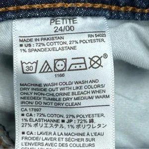 Banana Republic Factory Women's Dark Blue Cropped Jeans thumbnail 11