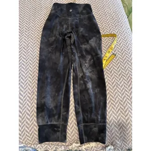 Lululemon Leggings Joggers Women’s Sz 0 Marble Diamond Dye Align High Rise thumbnail 9