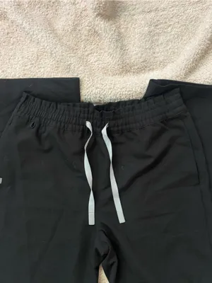 Figs Shelby Ultra High Rise Wide Leg Scrub Pant in Black Size Small/ tall thumbnail 7