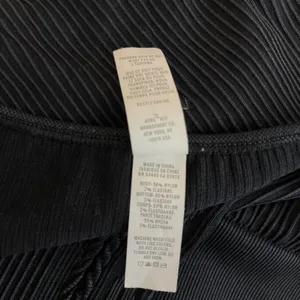 OFFLINE by Aerie Ribbed Yoga Crop Top L Black Square Neck Athletic Workout thumbnail 7