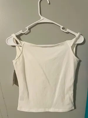 Hollister Off-The-Shoulder White Top With Graphic thumbnail 3