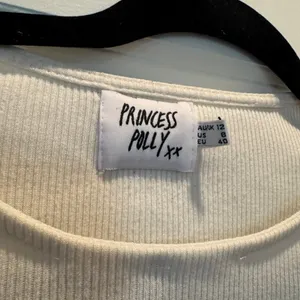 Princess Polly Top Crop White thumbnail 3