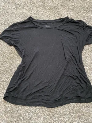 Mossimo Supply Co. Black Fitted Short Sleeve T-Shirt thumbnail 2