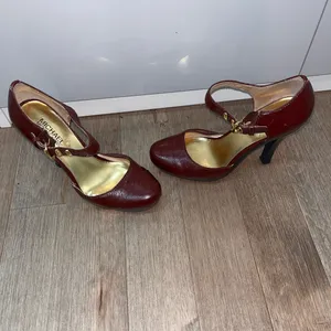 Michael Kors Burgundy Black Leather Heels 3.5in Size 6.5 thumbnail 4