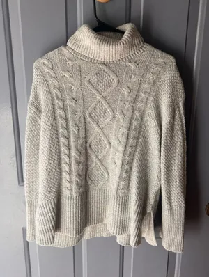 GAP soft knit sweater  thumbnail 1