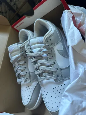 Nike Dunks thumbnail 5