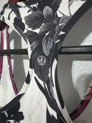 Lululemon Brisk Bloom Black White Cool Racerback Athletic Yoga Tank Top thumbnail 4