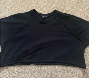 Forever 21 Top Crop Black thumbnail 1