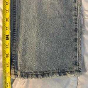 Levi’s Vintage 961 Waist 28 inches Inseam 28 inches Light Wash Loose fit 1996 thumbnail 9