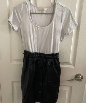 No Comment dress with black button skirt Size Small thumbnail 1