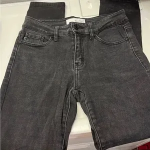 KanCan Black Midrise Skinny Ankle Length- 7/27- Style #KC7085BBK. Cut #34602 thumbnail 9