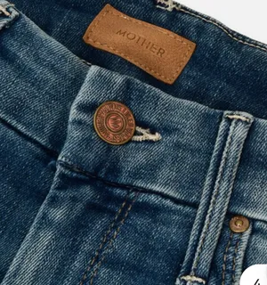 MOTHER Jeans High Waisted Looker Crop Beach in Sun Comedown thumbnail 9