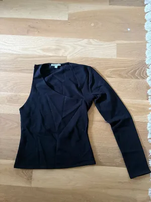 Reformation LS Top thumbnail 2