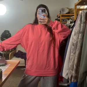 Lululemon Perfectly Oversized Crew Size 8 thumbnail 4
