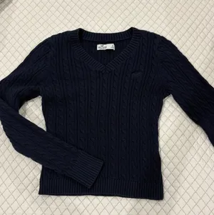 Hollister knot sweater top thumbnail 3