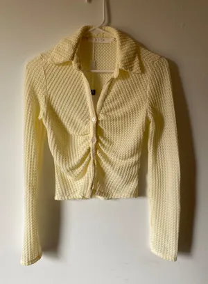 ASTR the Label NWT lamora knit waffle ruched button up top thumbnail 1