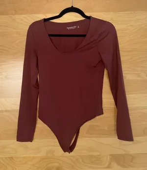 Abercrombie & Fitch Scoop Neck Long Sleeve Bodysuit - Terracota thumbnail 1