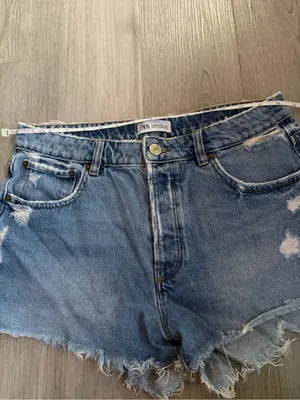 Zara High Rise Distressed Denim Cutoff Shorts Size 8 100% Cotton thumbnail 3