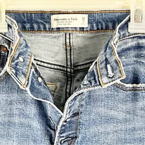 ABERCROMBIE & FITCH The Ankle Straight High Rise Button Fly Jeans Size 26 Casual thumbnail 5