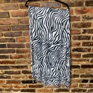 Women's Black & White Zebra Print Fringed Oversized Shawl Scarf thumbnail 5