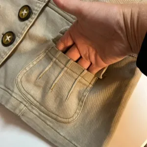 Luii jacket medium neutral jacket denim feel cotton blend cute buttons pockets Tan thumbnail 6