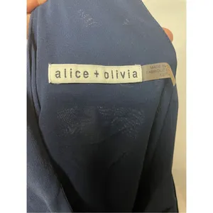 Alice + Olivia Navy Top XS thumbnail 7
