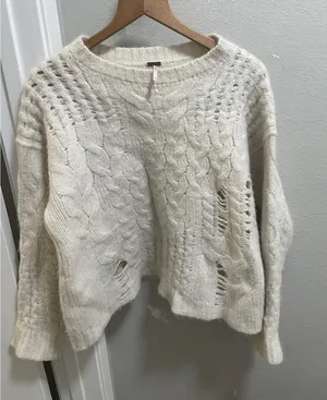 Free People Alpaca Blend Distressed Ivory Sweater Sz S thumbnail 1