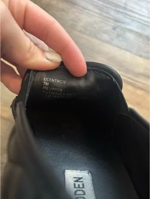 Steve Madden Black Slip-On shoes thumbnail 4