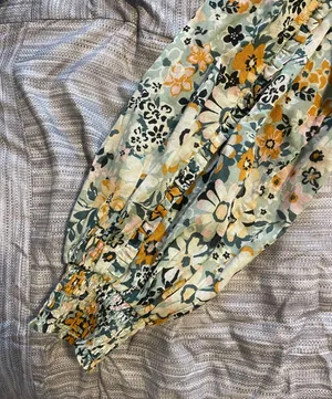 American Eagle Outfitters Floral Top thumbnail 6