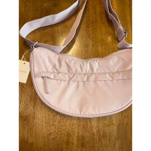 Primark Crossbody Bag Half Moon‎ Hobo Purse Adjustable Strap Pink thumbnail 3