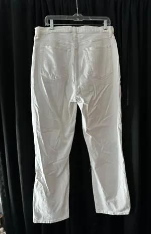 Abercrombie White Ankle Straight Ultra High Rise Jeans thumbnail 2