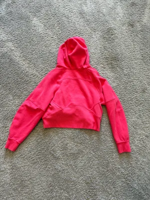 Hot Pink Lululemon Cropped Scuba thumbnail 2