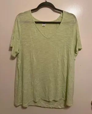 Women’s top thumbnail 1
