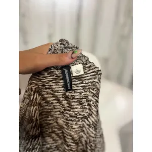 Sweater   thumbnail 5