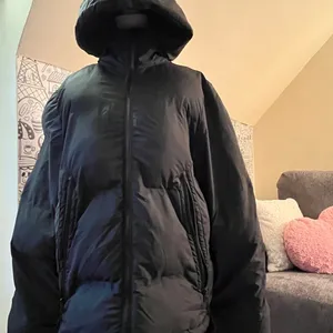 Champion Black Puffer Jacket thumbnail 2