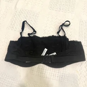PINK Victoria’s Secret medium Wink unlined lace scoop bra BC 3302 thumbnail 5