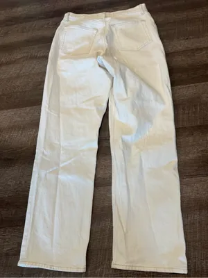 Abercrombie & Fitch ‘90s Straight Ultra High Rise White Denim Jeans thumbnail 4