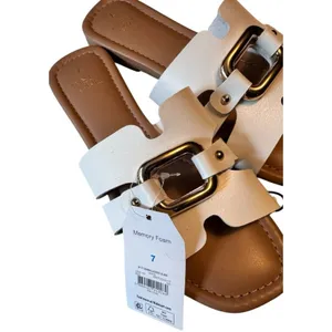 Time and Tru Women's White Slide Sandals With Gold Details Sz 7 NWT thumbnail 5