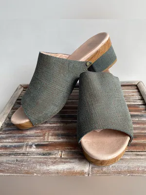 Dansko Maci slide sandal clog textured green suede nubuck fall transition 41 9.5 thumbnail 8